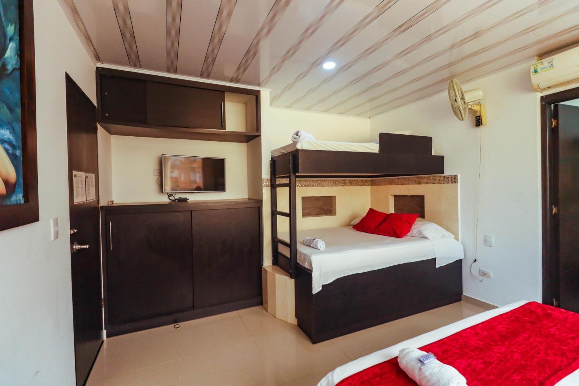 Hotel California Air Carepa Eksteriør billede